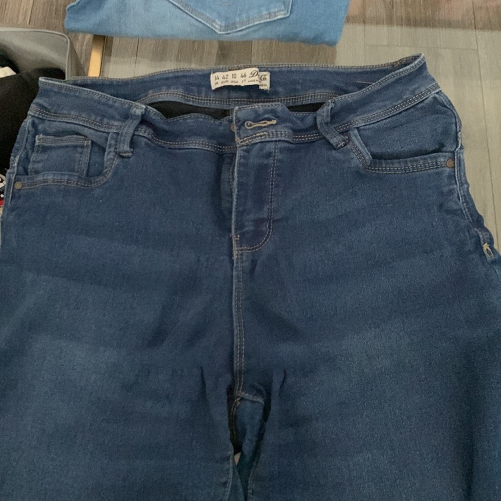 Jeans